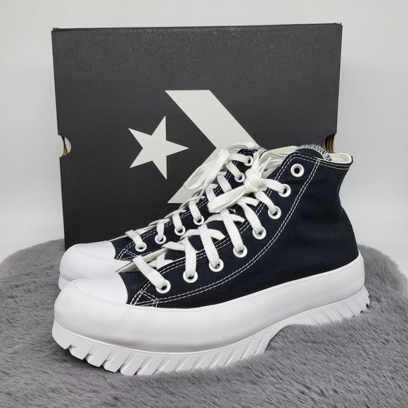 New Converse Chuck Taylor All Star Lugged 2.0 Size 10.5 Women's Shoes - Picture 7 of 7